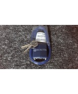 NEW BLUE BERETTA GUN LOCK With Keys UNUSED - $188.43 MXN