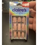 24pc Claire&#39;s Fake False Glue On Pink Sunburst Square Metallic Nails - $9.90