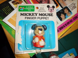 NEW ON CARD OLD STOCK MICKEY MOUSE FINGER PUPPET 694 CHILD GUIDANCE TOY - $14.00