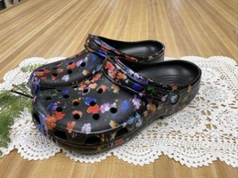 Women&#39;s Crocs | Classic Printed Black Floral | Women&#39;s slip on shoe | Size 11 - £23.44 GBP