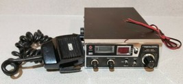Vintage Realistic TRC-422 Mobile 40-Channel AM CB Radio Transceiver w/ Mic - £18.90 GBP