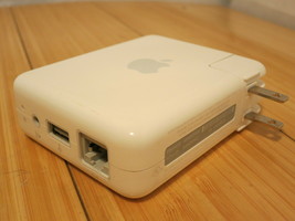 Apple AirPort Express 802.11n Wi-Fi Base Station Model A1264 (listing 2 of 2) - £14.35 GBP