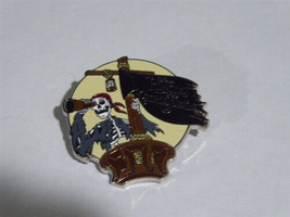 Disney Trading Pins 160106     Skeleton in Crow&#39;s Nest - Spyglass - Pirates of t - £11.02 GBP