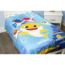 Baby Shark 4-Piece Bedding Set for Toddler Bed, Multicolor - £33.15 GBP