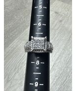 Zales 10k White Gold 74 Natural Diamonds Princess Empire Ring Size 7.25 ... - €1.028,57 EUR Zales 10k White Gold 74 Natural Diamonds Princess Empire Ring Size 7.25 ... - €1.028,57 EUR