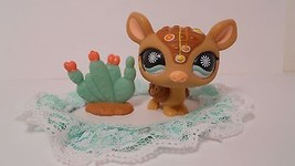 LPS # 1007 Littlest Pet Shop Postcard Pets Brown Green Eyes Armadillo with Acces - $14.90