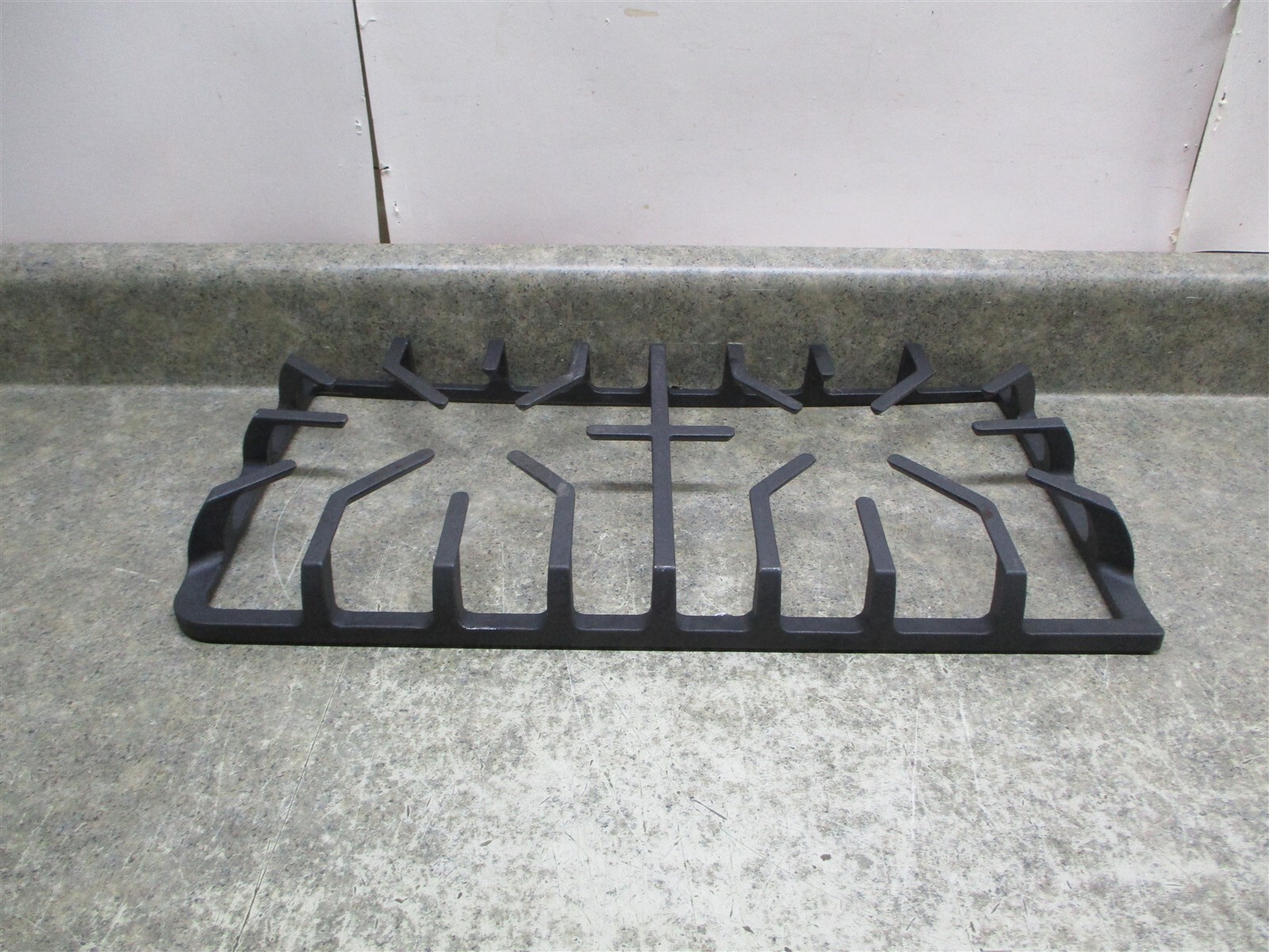 LG RANGE BURNER GRATE PART # AEB74684604 - £46.89 GBP