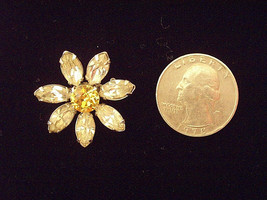 Bright &amp; Sparkling Vintage Daisy Pin /BROOCH~Patented 1937~USEFUL Size~*Perfect* - £24.64 GBP