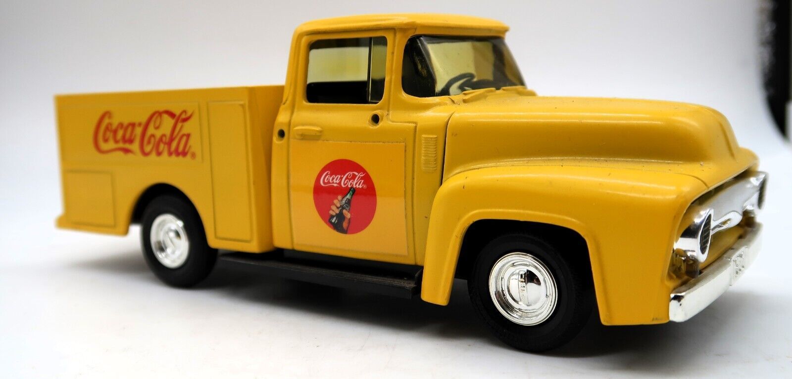 1997 Ertl Coca-Cola 1956 Ford Truck Diecast Bank F600 1:24 Scale Coke W/... - $30.00