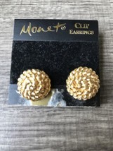 Vintage Monet Goldtone Clip Earrings Coiled Rope Domed Button Retro Signed New - £27.25 GBP