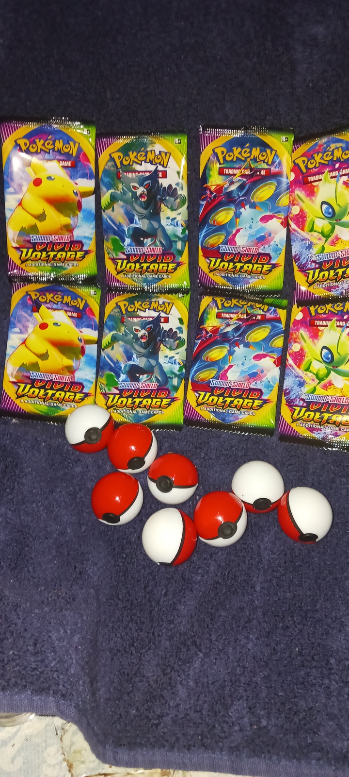 POKÉMON VIVIDVOLTAGE CARDS (8PKS) POKÉMON FIGURES BALLS NEW - $13.99