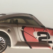Hot Wheels Porsche 959 Hi Bank Racing Toy Car No. 2 White Metal Base Lac... - $3.99