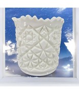 Authentic Fostoria Milk Glass Vase Winburn Deep Quilted Star Pattern 5.5... - $26.60