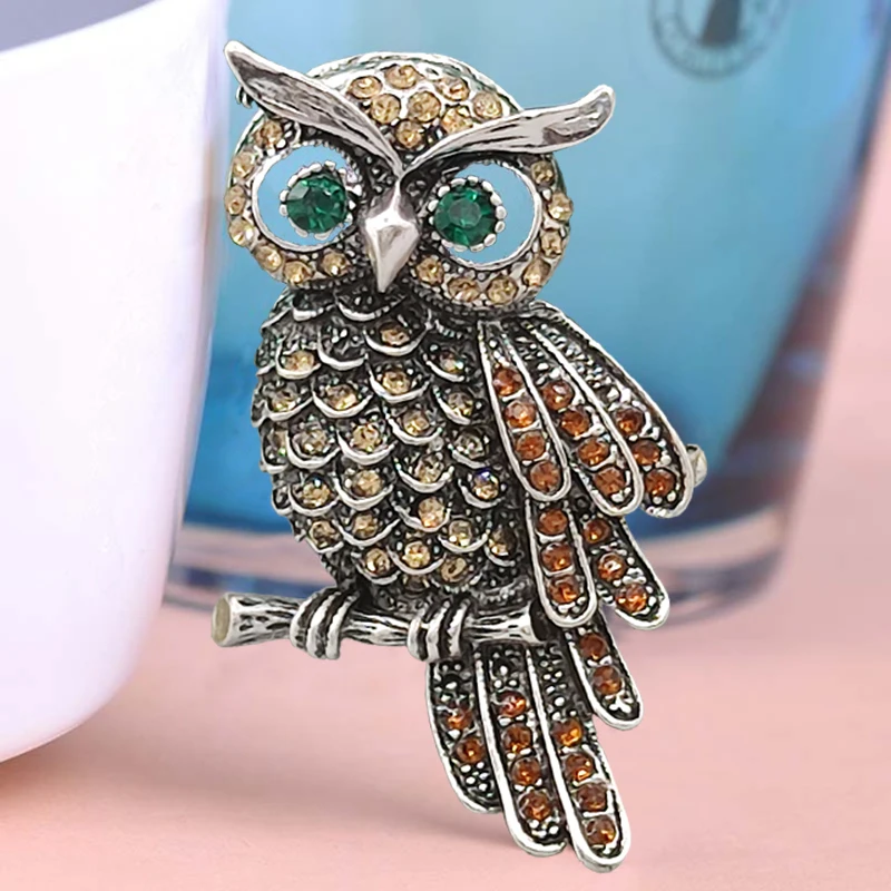 Blucome Vintage Owl Brooch Corsage Scarf Clip Crystal Parrots Brooches Lapel Pin - £80.30 GBP