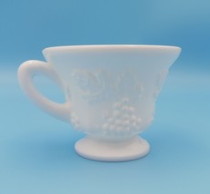 Colony Milk Glass Tea Cup Harvest Grape Pattern - £3.18 GBP