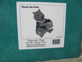 Walt Disney Classics Collection &quot;Whinnie The Pooh And The Honey Tree&quot; Figurine - £40.59 GBP