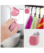 Pet Bath Comb With Shampoo Dispenser - €16,30 EUR