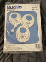 Bucilla Stitchery Cuddly Bears 3 Bibs kit 49647  Size 7 X8 1/2&quot; USA Vintage - £11.67 GBP