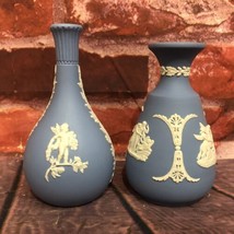 2 Wedgwood Blue Jasperware Bud Flower Vases Made In England Neoclassical Style - £37.10 GBP