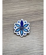 Bleuet Blue Tones White Silver Tone Edging Lilly Flower Petals Lapel Pin... - $8.54