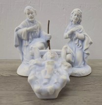 Vtg Atlantic Mold Ceramic White &amp; Blue Nativity Family - Mary, Joseph, Jesus - £13.18 GBP