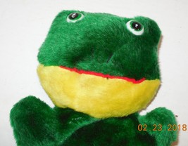 Vintage Green Frog Hand Puppet Plush Rare HTF - $14.50