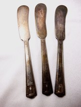VTG  HOLMES &amp; EDWARDS SILVER PLATE LOT OF 3 BUTTER KNIVES SPREAD - $20.79