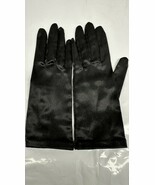 Kay Fuchs Ladies Gloves- 1960&#39;s Black Satin Stretch Sm. Button At Wrist ... - $27.77 CAD