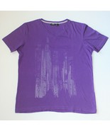 Mexx Men&#39;s Purple City Sky Line Graphic V Neck Tee T Shirt Top Size L - £7.85 GBP