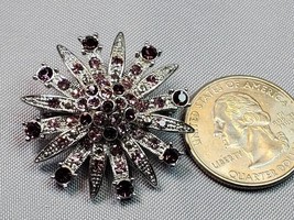 Vintage Ladies Dress Pin Silver tone Flower Starburst w/ Purple Stones Estate - £11.55 GBP