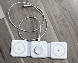 Wireless Charger Dock 3in1 Charging Pad for Apple Watch AirPods iPhone W... - $18.76