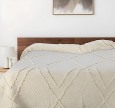 Ivory Geometric Queen Cotton Coverlet - $2,674.68 MXN
