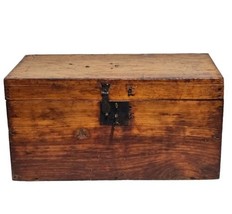 Primitive 1800&#39;s Wooden Storage Chest Box w/Skelton Key Lock, Square Nails - £524.87 GBP