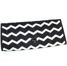 Thirty-one Insulated Thermal Tote Clutch Black White Zigzag Pouch Hot We... - $14.49