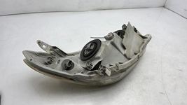Driver Left Headlight Fits 03-08 MATRIX 74360 image 9