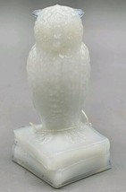 VINTAGE Degenhart Glass Opal White Wise Owl Books Figurine Paperweight - £18.37 GBP