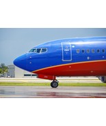 Airliner taxiing towards departure - HD digital photograph download. - $111.84 MXN