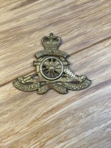 Vintage WWII Royal Artillery Cap Hat Badge Military Militaria KG JD - $4.94