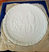 Bicentennial Commemorative Plate Fenton Milk Glass 1974 - £22.11 GBP