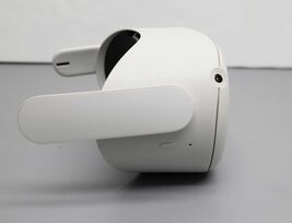 Meta Quest 2 256GB Advanced All-In-One VR Headset ISSUE image 2