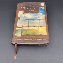 The Voice Bible Hardcover Step Into the Story of Scripture HCDJ Thomas N... - £22.80 GBP