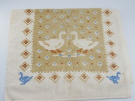 Vintage Fine Fashion Towels Hand Dish Towel Geese Goose White Brown - £7.82 GBP