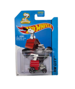HOT WHEELS PEANUTS SNOOPY HW CITY 2014 RED DOGHOUSE CAR NEW SEALED - $9.50