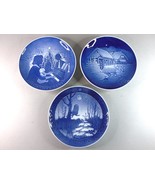 Lot of 5 Vintage Collectible Royal Copenhagen Christmas Porcelain Plates... - $1,411.25 MXN