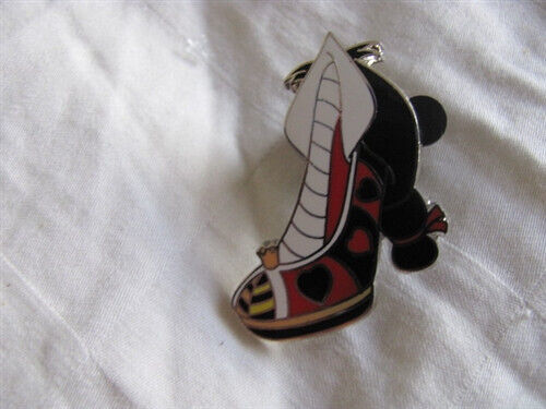 Disney Swap Pins 97738 Queen Of Hearts - Villain Shoes Mini Pin-
show or... - $7.69