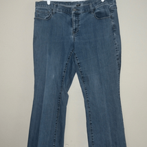 DKNY Soho boot cut jeans size 18 W - £10.85 GBP
