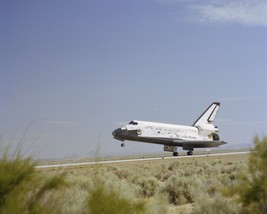 Space Shuttle Columbia lands at Edwards Air Force Base after STS-4 Photo Print - £6.96 GBP