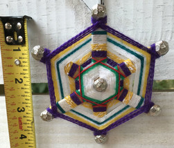 Vtg Boho Handcrafted Atomic Fiber Art 4&quot; Wall Decor Woven Medallion Prpl Grn Ylw - £13.65 GBP