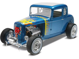 Level 5 Model Kit 1932 Ford 5-Window Coupe 2-in-1 Kit 1/25 Scale Model by Revell - $59.61