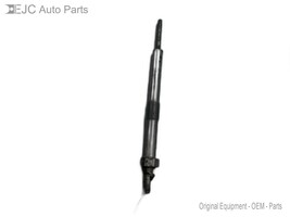 Glow Plug For 07-10 Chevrolet Silverado 2500 HD  6.6 - $361.76 MXN